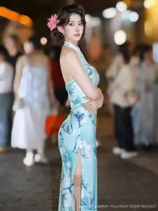XiuRen No.10594: Li Shuang Er's Graceful Charm in a Modern Cheongsam, Captivating Asian Beauty. - image 43