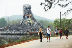 The Transformation of Hue's Abandoned Dragon Park: From Eerie Ruin to Refurbished Landmark - image 1