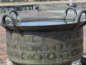 Discovering the Grandeur of Hue Festival 2024: A Cultural Journey Through Vietnam's Imperial History - image 9