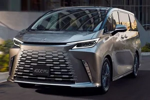 Lexus LM Luxury Minivan Upgrade: Redefining Executive Travel with Unmatched Interior Space - image 2
