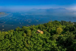 Exploring Thuy Van Mountain: A Scenic Spring Escape in Hue, Vietnam - image 1