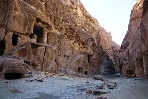 Discover Little Petra: Unraveling Ancient Nabataean Cave Architecture in the Middle East - image 4