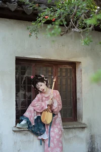 YiTuYu Art Language Vol.10251 Featuring Tian Xin Ya Ya: A Stunning 18-Photo Portrait Collection of Elegant Photography - image 3