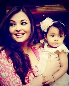 Meet Aaradhya Bachchan: The Stunning and Talented Daughter of Aishwarya Rai Captivating the World - image 1