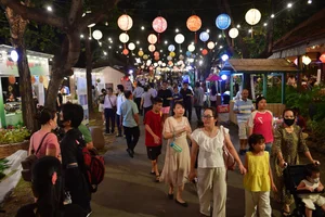 Exploring a Massive Food Festival Featuring Over 600 Authentic Local Specialties - image 3