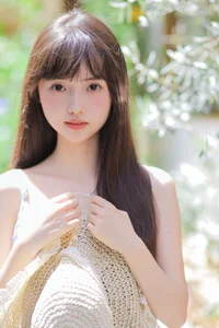 Elegant Japanese Aesthetic Photography: YiTuYu Art Language Vol.9124 Featuring Model Bo Luo You Dian Tian – Soft Portrait Inspiration and Timeless Style - image 23