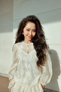 Supermodel Ha Anh Celebrates Daughter’s Birthday: A Glimpse Into Vietnamese Celebrity Family Life - image 1