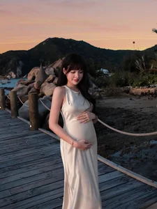 Tran Thanh Tam Celebrates Birthday with Stunning Maternity Photoshoot - image 1