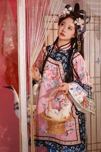 Captivating Visuals in YiTuYu Art Language Vol.4378 with You Er Bai Bai - image 31