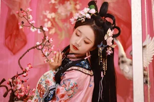 Captivating Visuals in YiTuYu Art Language Vol.4378 with You Er Bai Bai - image 33