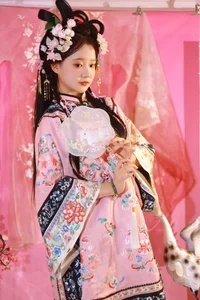 Captivating Visuals in YiTuYu Art Language Vol.4378 with You Er Bai Bai - image 16