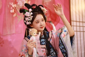 Captivating Visuals in YiTuYu Art Language Vol.4378 with You Er Bai Bai - image 20