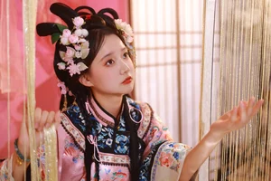 Captivating Visuals in YiTuYu Art Language Vol.4378 with You Er Bai Bai - image 12