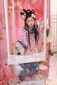 Captivating Visuals in YiTuYu Art Language Vol.4378 with You Er Bai Bai - image 22
