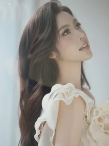 The mesmerizing elegance of Ha An in a soulful Femme Fatale inspired concept - image 6