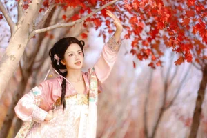 YiTuYu Art Language Vol.8065 Featuring Xiao Du Tong Xue: A Masterclass in Portrait Photography - image 24