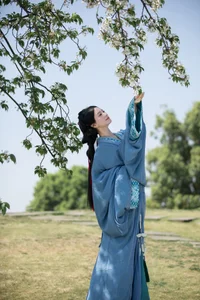 Sophisticated Aesthetics in YiTuYu Art Language Vol.6805 Featuring Yang Yang - image 12