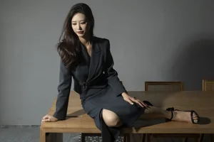 Elegant Portraiture: YiTuYu Art Language Vol.5205 Featuring Chenaling_cl - image 1