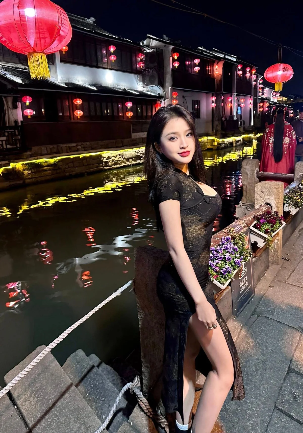 From Traditional to Trendy: Dong Nai's Ao Dai Beauty Stuns in Slit Dress