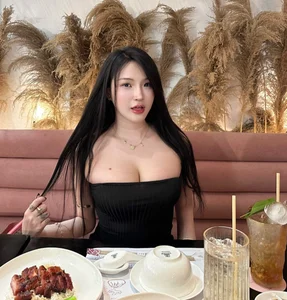 From Traditional to Trendy: Dong Nai's Ao Dai Beauty Stuns in Slit Dress - image 8