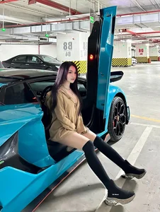From Traditional to Trendy: Dong Nai's Ao Dai Beauty Stuns in Slit Dress - image 7