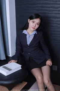 Wan Ping Black Silk Secretary IESS Leg Model Photography - Part 3 - image 5
