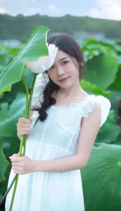 Exploring Minimalist Elegance in YiTuYu Art Language Vol.7677 Featuring Yi - image 0