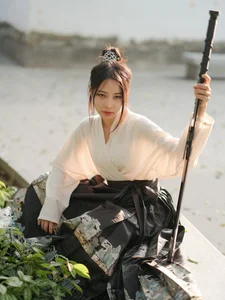 YiTuYu Art Language Vol.6236: Exploring the Artistic Elegance of Dan Dan - image 7
