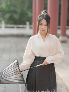 YiTuYu Art Language Vol.6236: Exploring the Artistic Elegance of Dan Dan - image 9