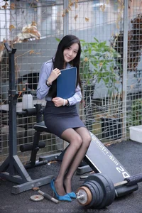 Elegant Professionalism: Wan Ping in the IESS Office Fashion Series - image 57