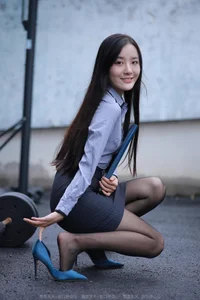 Elegant Professionalism: Wan Ping in the IESS Office Fashion Series - image 76