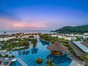 Vietnam Hospitality Shines: 10 Hotels Named Among the World's Best for 2025 - image 4