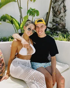 Inside the Lives of Germany's WAGs: From Talented Architects to Glamorous Hosts - image 2