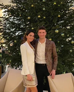 Inside the Lives of Germany's WAGs: From Talented Architects to Glamorous Hosts - image 1