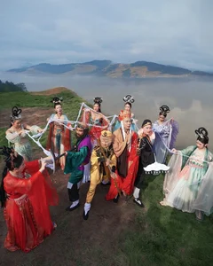 Stunning Vietnamese Celebrity Halloween Transformations: The Iconic Journey to the West Spider Spirits - image 7