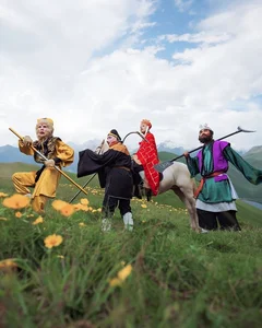 Stunning Vietnamese Celebrity Halloween Transformations: The Iconic Journey to the West Spider Spirits - image 5