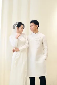 Elegant Bridal Visuals: Van Thanh’s Engagement Ao Dai Revealed - image 0