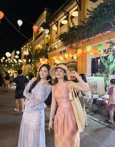 Chi Pu and Chinese Star Explore Hoi An and the Golden Bridge - image 10