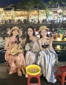 Chi Pu and Chinese Star Explore Hoi An and the Golden Bridge - image 9