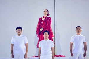 Modern V-Pop Sensation Hoàng Thùy Linh: Bringing Vietnamese Culture to the Global Stage with Stunning Performances and Iconic Fashion - image 2