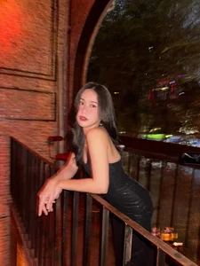 Why Hot Girl Ngọc Thảo is Currently Trending: Exploring the Latest Viral Moments and Fashion Trends - image 5