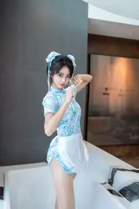 XiuRen Shi An An Alluring in Unique Blue Porcelain Cheongsam - 0017-7430948285 - image 3