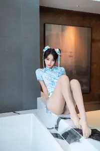 XiuRen Shi An An Alluring in Unique Blue Porcelain Cheongsam - 0017-7430948285 - image 16