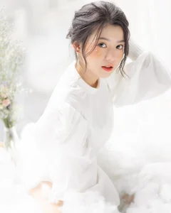 The Timeless Charm of Tran Thu Trang: A Gallery of Grace and Contemporary Beauty - image 19