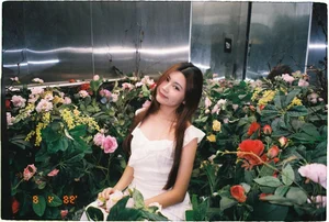The Rising Stars of Vietnam: A Look at the Captivating Beauty of Quyen Linh’s Daughters - image 8