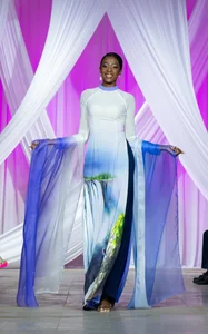 International Beauties Showcase the Timeless Elegance of Vietnamese Silk Ao Dai in Stunning Fashion Gallery - image 7
