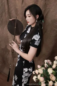 Timeless Elegance: Reimagining Modern Qipao and Black Silk Aesthetics with Nan Qiao - image 4