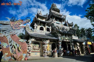 Exploring the Extraordinary Architecture of Unique Pagodas in Da Lat: A Journey Through Spiritual and Artistic Landmarks - image 0