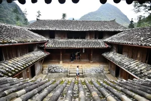 The Architecture of the 150 Billion VND Ancient Hmong King Palace in Ha Giang - image 10