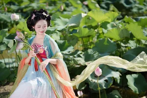 Shu Pian Yoyi Shines in YiTuYu Art Language Vol.7376 Photography Series - image 34